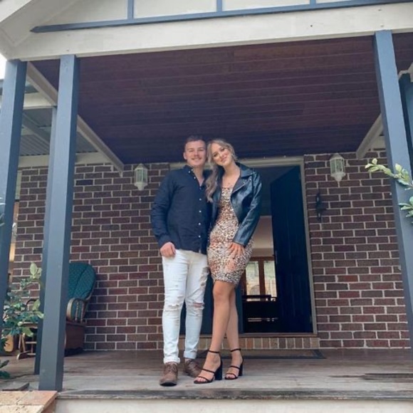 Meet your Posher, Alana - Picture 1 of 1